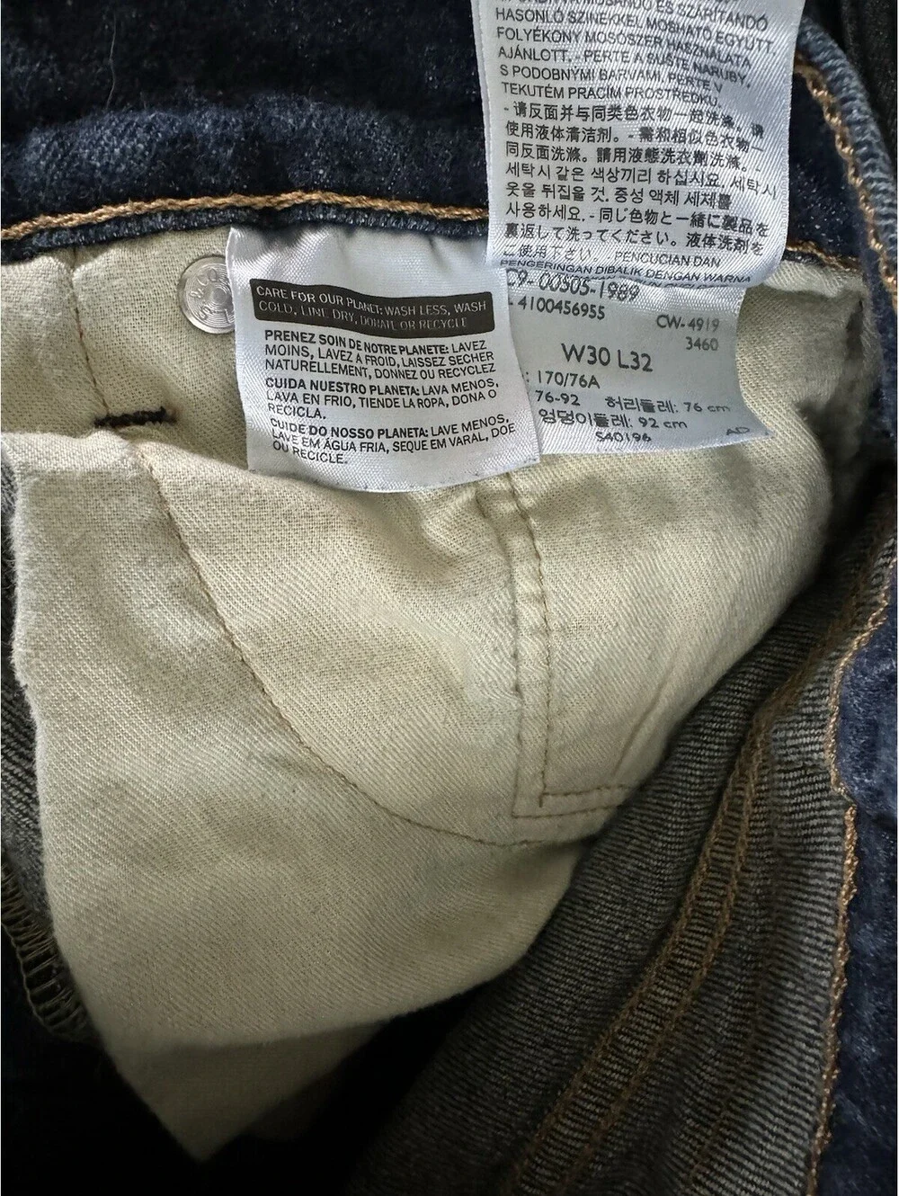 Levis classic dependable